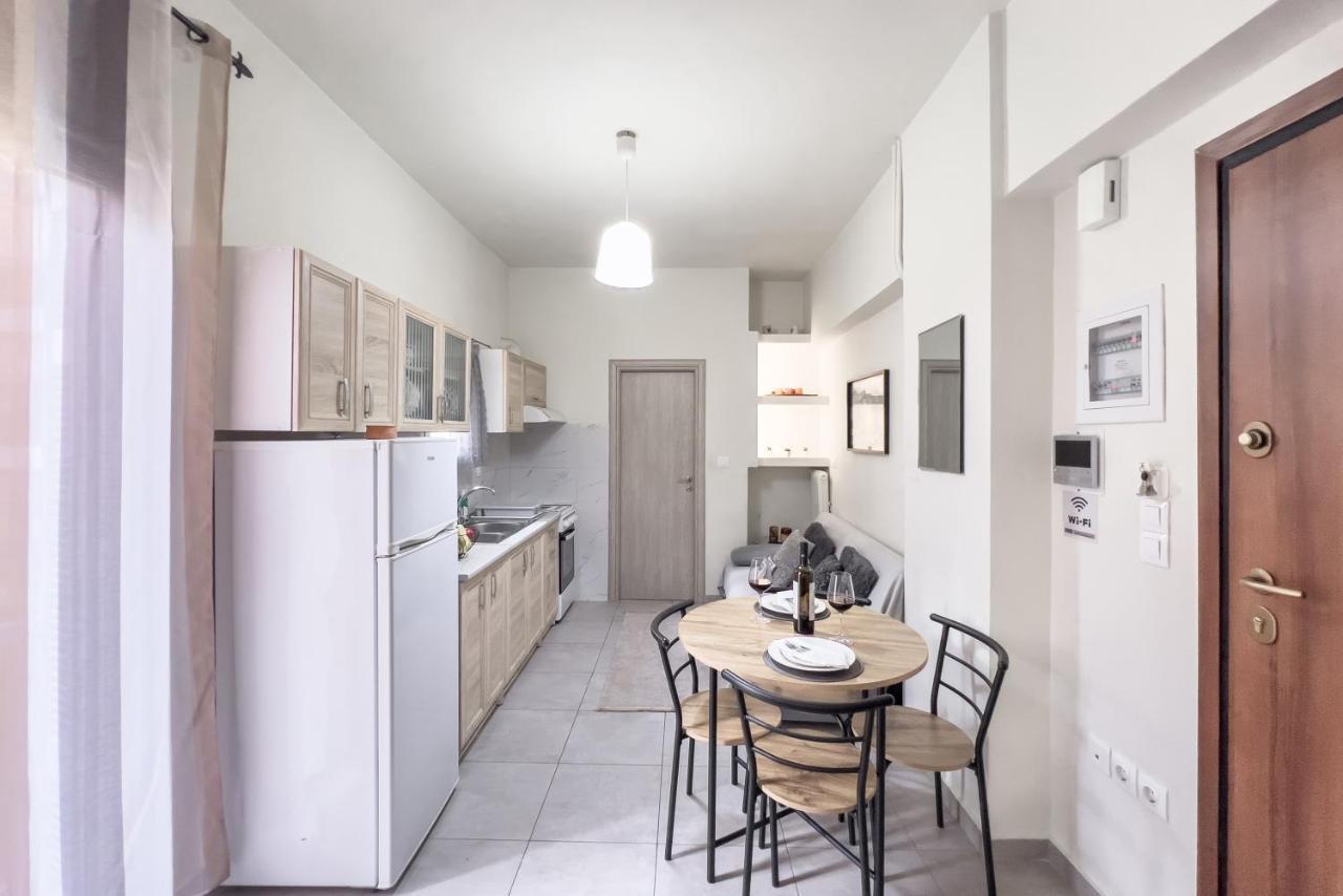 Cozy Cityscape Apartment In Афины Экстерьер фото