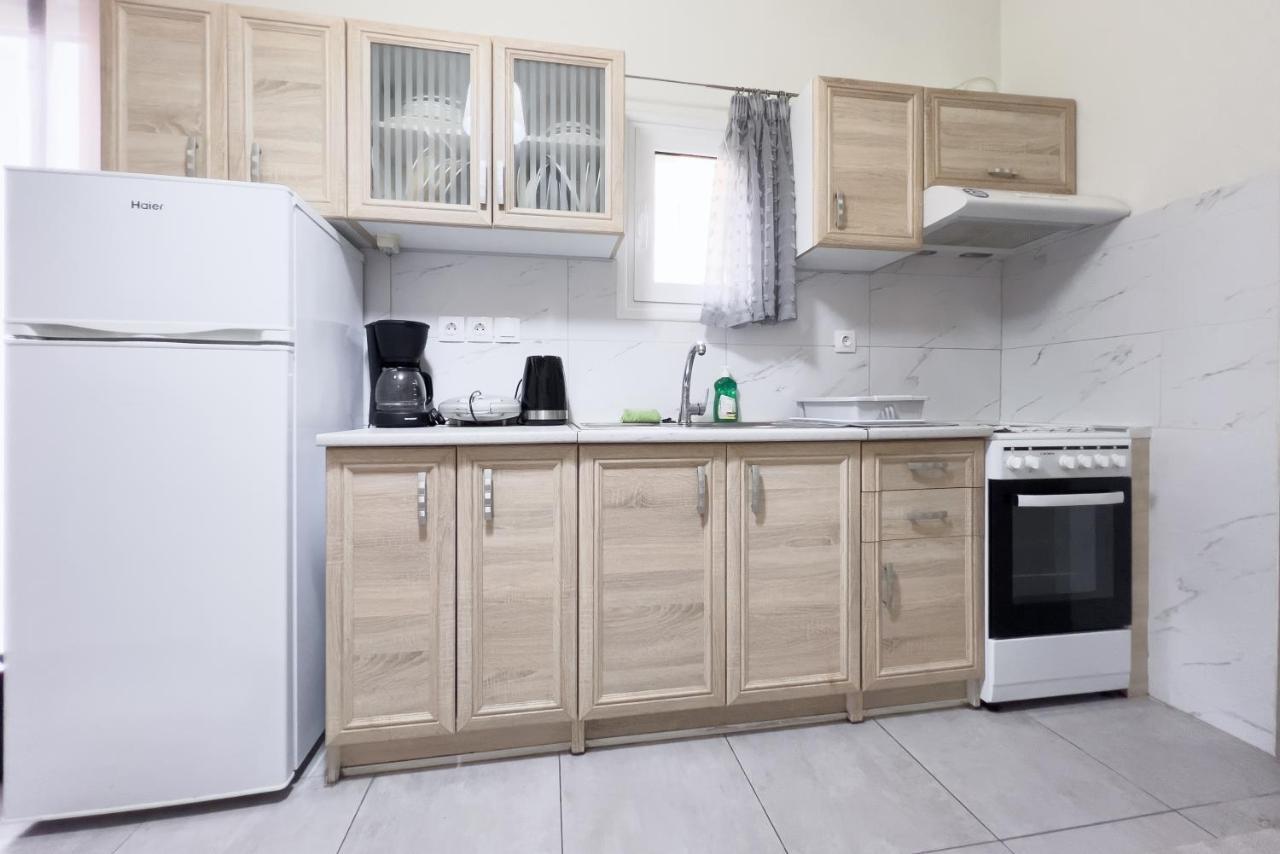 Cozy Cityscape Apartment In Афины Экстерьер фото