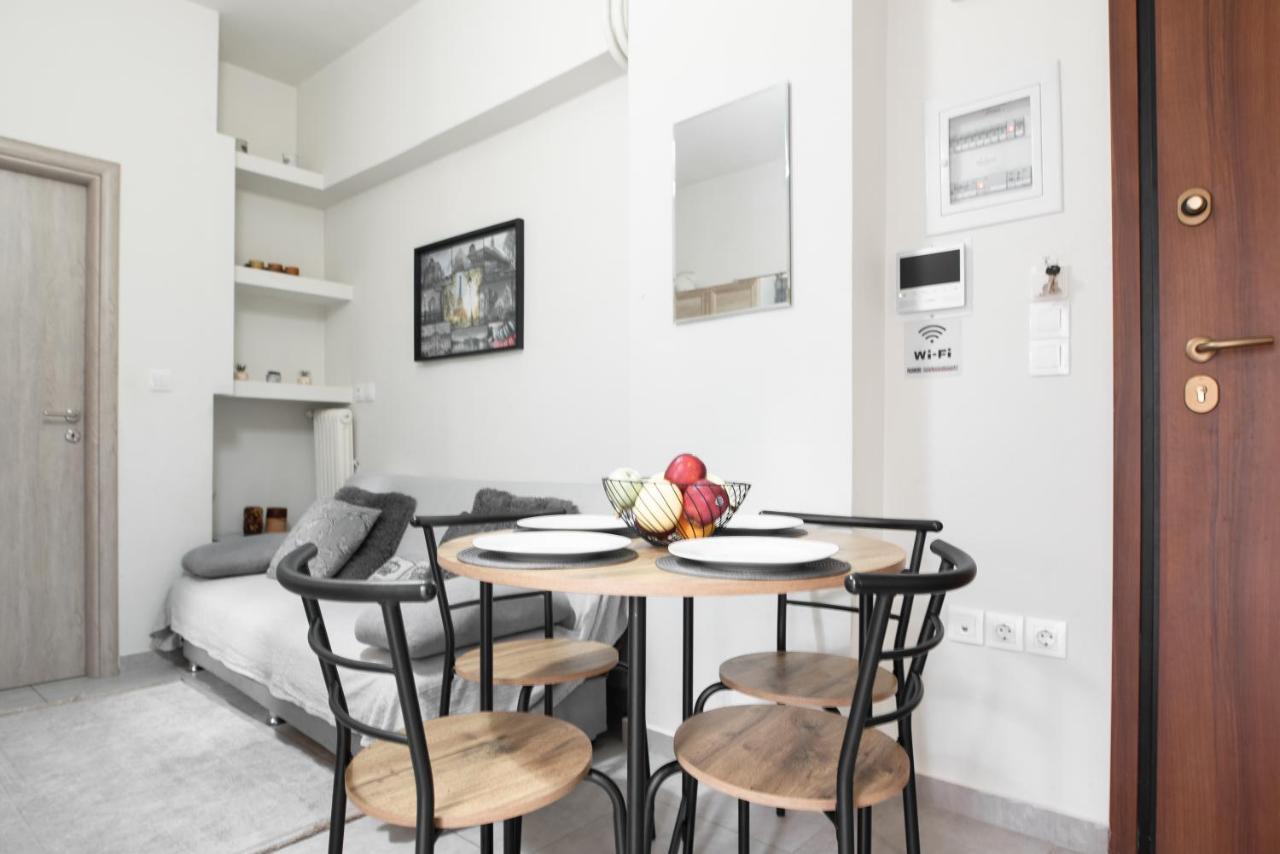 Cozy Cityscape Apartment In Афины Экстерьер фото