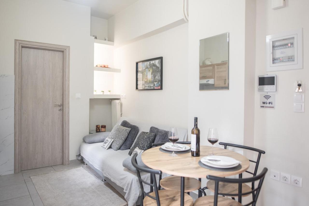 Cozy Cityscape Apartment In Афины Экстерьер фото